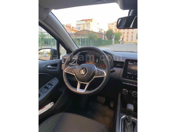 Sahibinden Hatasız Renault Clio 1.0 TCe Touch 2023 Model (Garantisi 06.2028’e kadar devam)