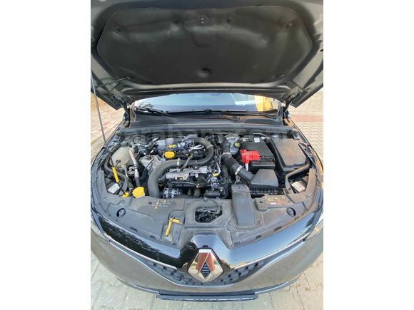 Sahibinden Hatasız Renault Clio 1.0 TCe Touch 2023 Model (Garantisi 06.2028’e kadar devam)