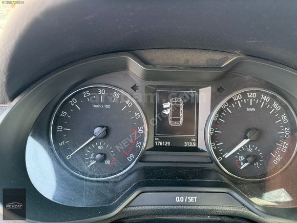 NEVZAT OTOMOTİV'DEN 2014 OCTAVIA SW 178BİN KM MANUEL