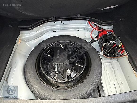 NEVZAT OTOMOTİV'DEN 2016 E180 MERCEDES-BENZ