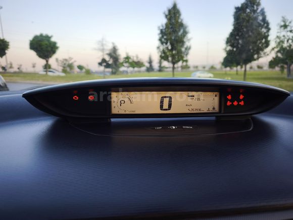 5 YILLIK SAHİBİNDEN 2010 C4 OTOMATİK
