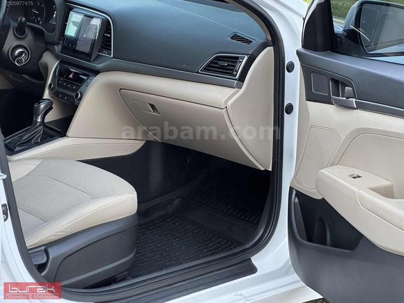 BURAK ** 2018 HYUNDAİ ELANTRA 1.6 CRDİ STYLE PLUS BAKIMLI