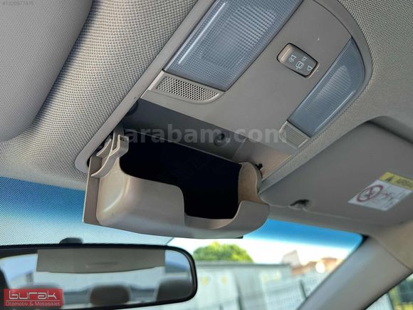 BURAK ** 2018 HYUNDAİ ELANTRA 1.6 CRDİ STYLE PLUS BAKIMLI