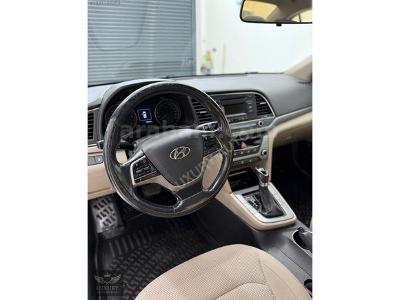 180.000 KM 2017 ELENTRA 1.6CRDİ STYLE PLUS HATASIZ