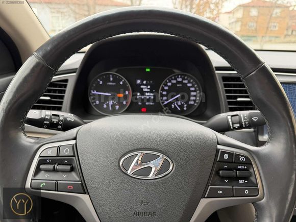 YY CAR'DAN HYUNDAİ ELANTRA 1.6 CRDİ STYLE PLUS SERVİS BAKIMLI