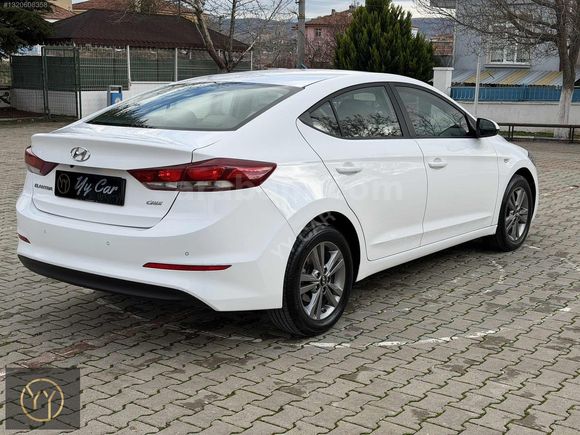 YY CAR'DAN HYUNDAİ ELANTRA 1.6 CRDİ STYLE PLUS SERVİS BAKIMLI