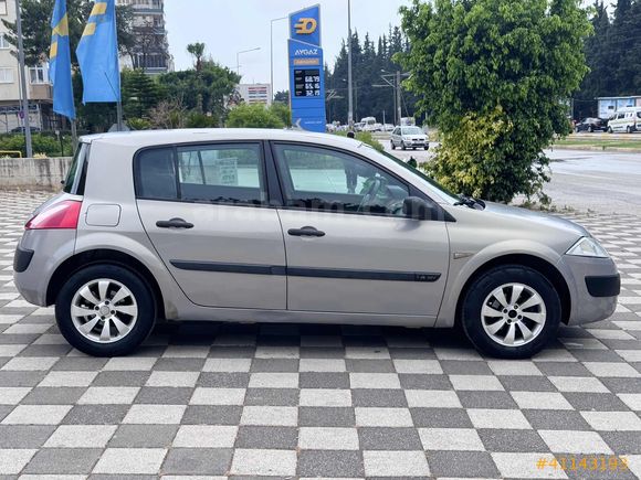 HATASIZ BOYASIZ DEĞİŞENSİZ MEGANE 1.4 BENZİN LPG
