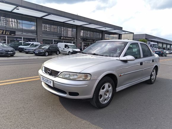 2001 MODEL 1.6 MOTOR OPEL VECTRA ARAYANLARA