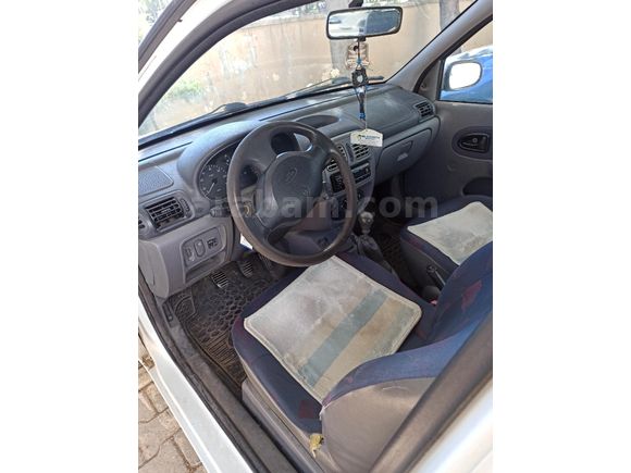 Sahibinden Renault Clio 1.4 RNA 2001 Model