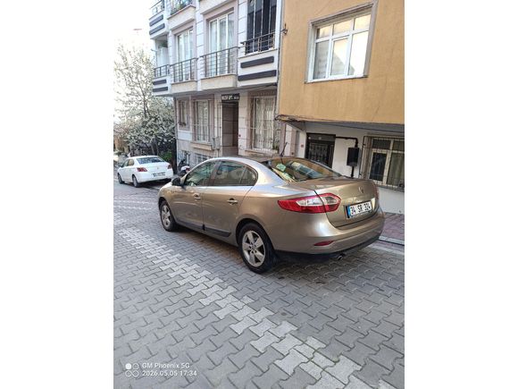 icon görünümlü extrem pakette temiz aile aracım satılıktır