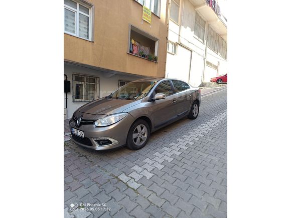 icon görünümlü extrem pakette temiz aile aracım satılıktır