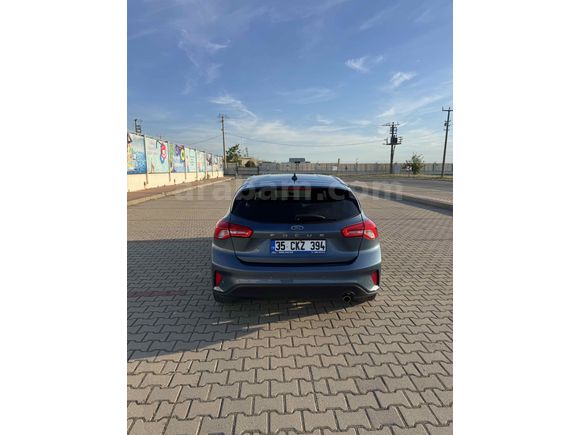 Sahibinden Ford Focus 1.5 TDCi Titanium 2019 Model  110.100 km Lacivert
