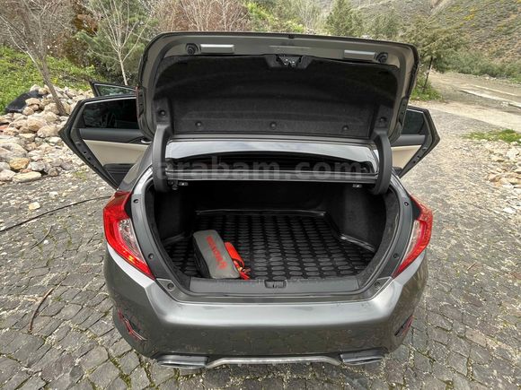 Sahibinden Honda Civic 1.6i VTEC Eco Elegance 2017 Model 
