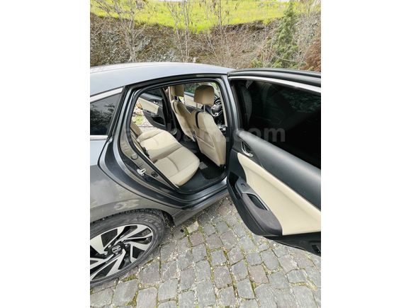 Sahibinden Honda Civic 1.6i VTEC Eco Elegance 2017 Model 