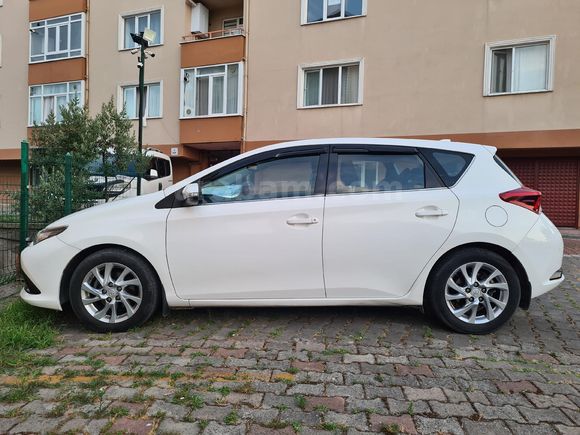 Sahibinden Toyota Auris 1.6 Active 2015 Model