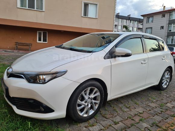 Sahibinden Toyota Auris 1.6 Active 2015 Model