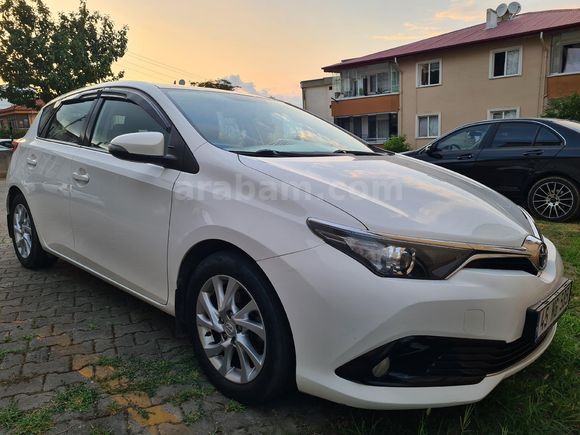 Sahibinden Toyota Auris 1.6 Active 2015 Model