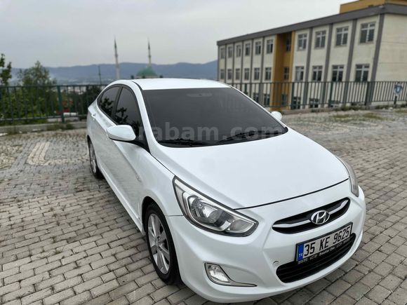 Hyundai Accent Blue 1.6 CRDI Mode Plus 2016 Model 