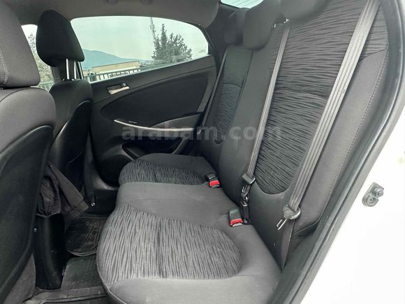 Hyundai Accent Blue 1.6 CRDI Mode Plus 2016 Model 