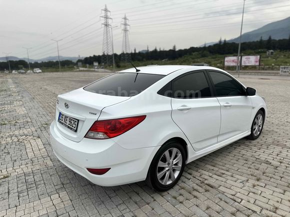Hyundai Accent Blue 1.6 CRDI Mode Plus 2016 Model 