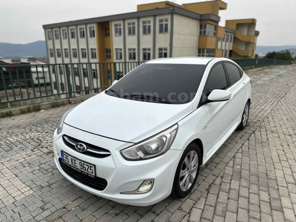 Hyundai Accent Blue 1.6 CRDI Mode Plus 2016 Model 