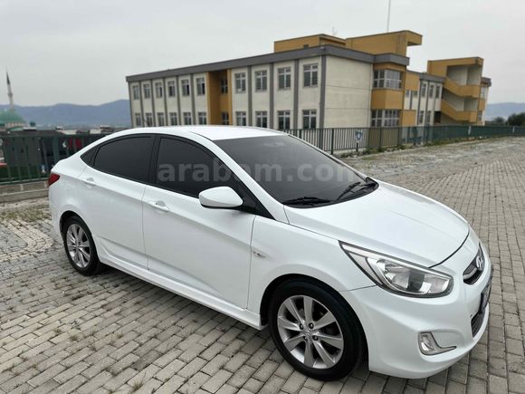 Hyundai Accent Blue 1.6 CRDI Mode Plus 2016 Model 
