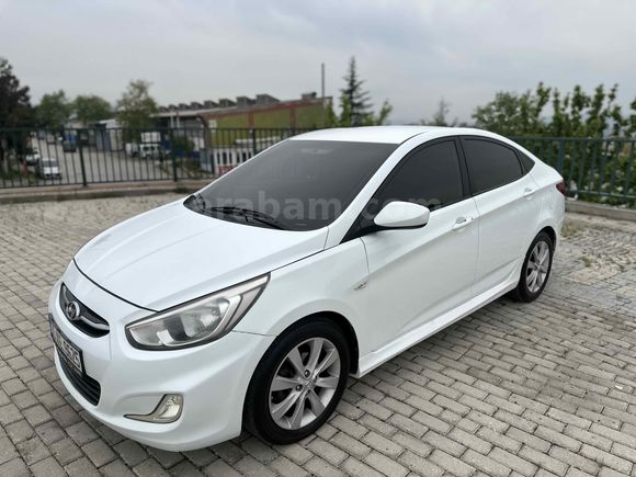 Hyundai Accent Blue 1.6 CRDI Mode Plus 2016 Model 