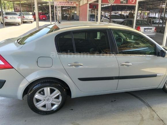 Sahibinden Renault Megane 1.6 Dynamique 2004 Model
