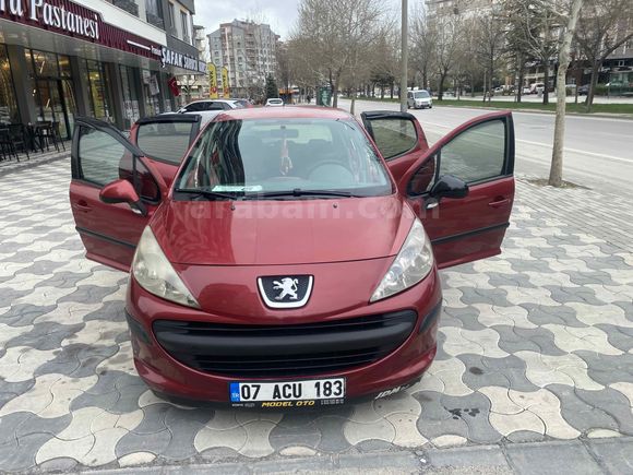 Sahibinden Peugeot 207 1.4 Trendy 2007 Model  310.000 km Kırmızı