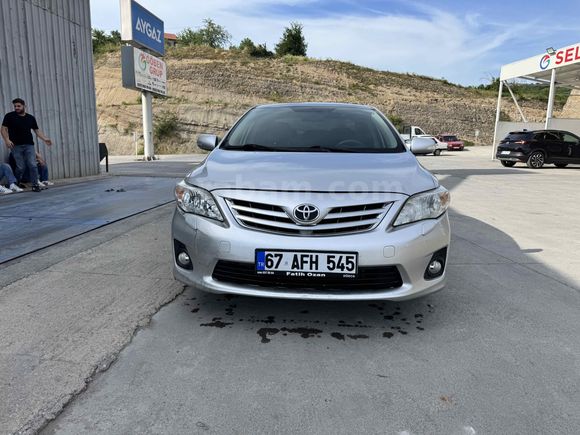 Sahibinden Toyota Corolla 1.33 Comfort 2011 Model 140 binde  
