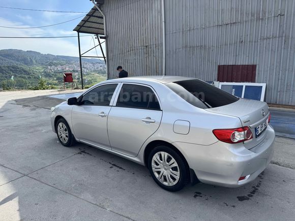 Sahibinden Toyota Corolla 1.33 Comfort 2011 Model 140 binde  
