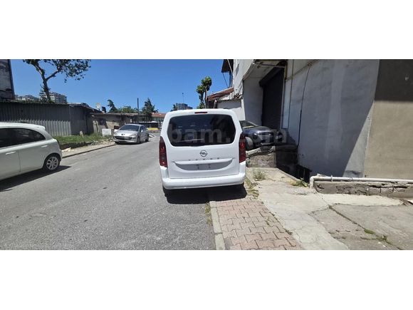 Sahibinden Opel Combo 1.5 CDTI Essential 2024 Model