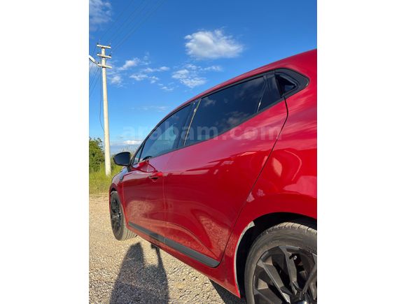 Sahibinden Renault Clio 1.0 TCe Techno Esprit Alpine 2024 Model