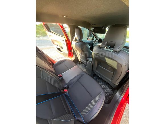 Sahibinden Renault Clio 1.0 TCe Techno Esprit Alpine 2024 Model