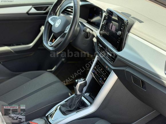 2022 Hatasız ! 42.000 Km'de_VW_T-ROC_1.5TSİ_LİFE_DSG_%20KDV'li