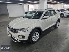 AVEK OTOMOTİVDEN SIFIR AYARINDA T-ROC LIFE PAKET 1.5 TSI