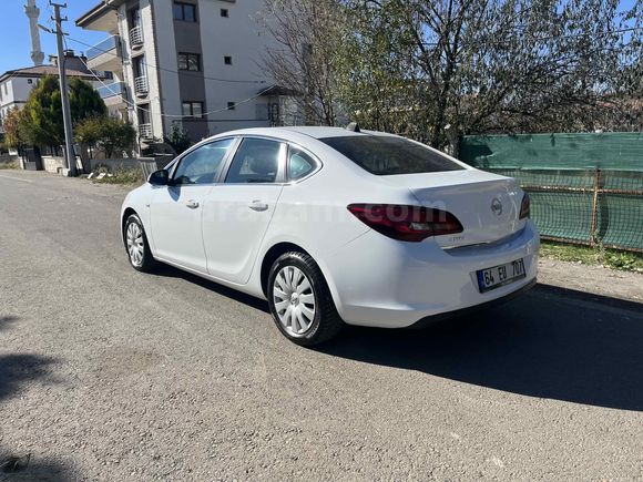 Opel Astra 1.6 Edition 2015 Model Uşak  193000 km