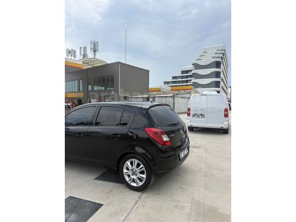 Sahibinden ! 157binde !  Opel Corsa 1.3 CDTI Enjoy 2011 Model 