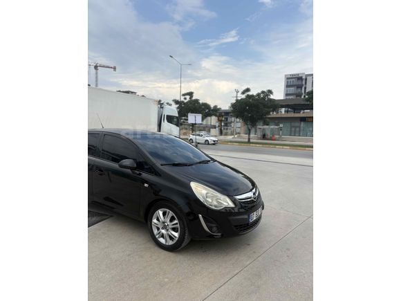 Sahibinden ! 157binde !  Opel Corsa 1.3 CDTI Enjoy 2011 Model 