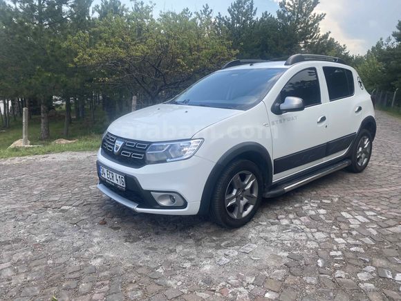 Sahibinden Dacia Sandero 0.9 TCe Stepway Easy-R 2019 Model 