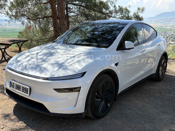Sahibinden Tesla Model Y Standart Range 2025 Model 