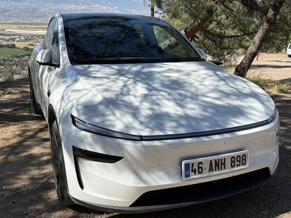 Sahibinden Tesla Model Y Standart Range 2025 Model 