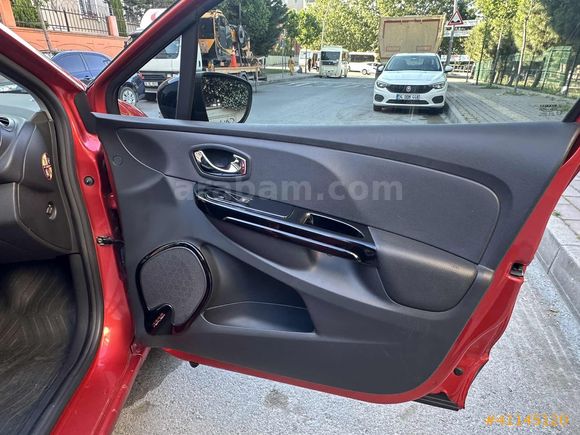 2014 MODEL 188 BİN KM DİZEL OTOMATİK İCON CLİO