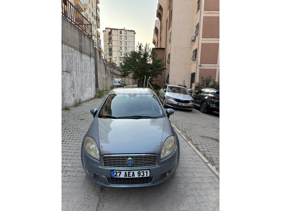 Sahibinden Fiat Linea 1.3 Multijet Active Plus 2012 Model  297.000 km Mavi (metalik)