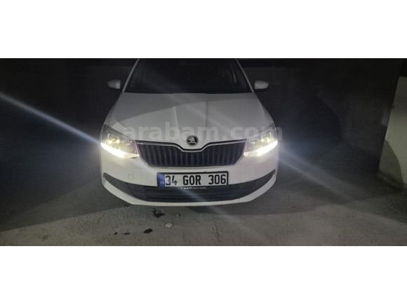 Sahibinden Skoda Fabia 1.0 GreenTec Ambition 2015 Model