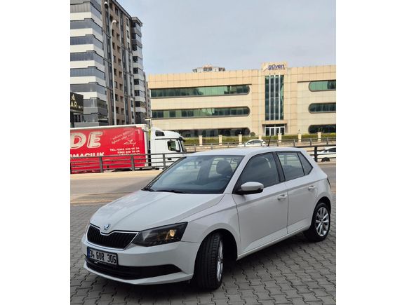 Sahibinden Skoda Fabia 1.0 GreenTec Ambition 2015 Model