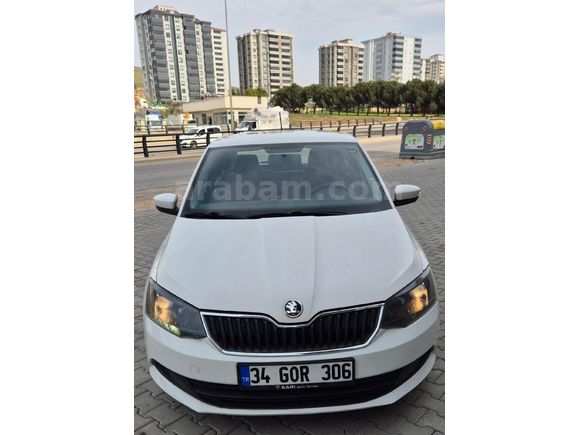 Sahibinden Skoda Fabia 1.0 GreenTec Ambition 2015 Model