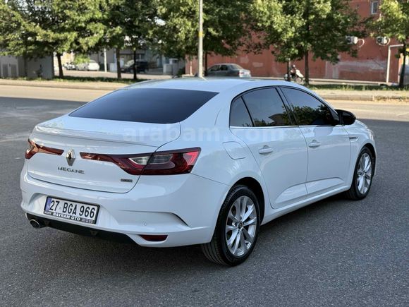 Çok temiz Renault Megane 1.5 dCi Icon 2017 Model Gaziantep