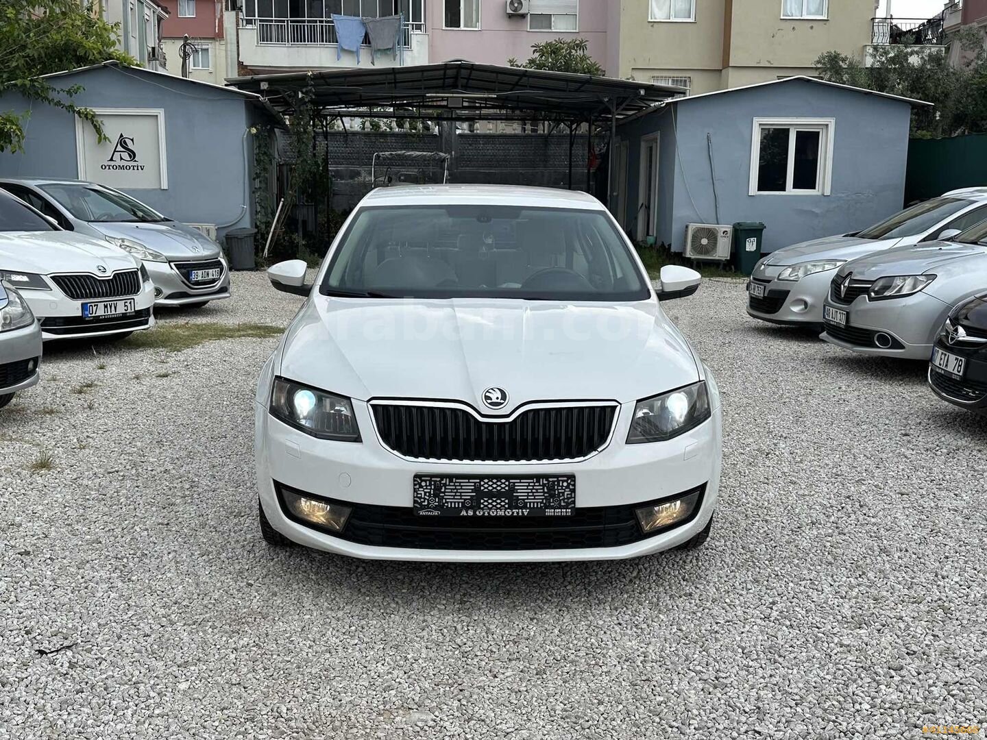 Galeriden Skoda Octavia 1.6 TDI Elegance CR 2013 Model Antalya 192.000 km Beyaz 6