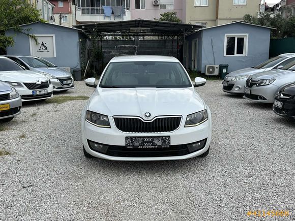 AS OTOMOTİV DEN 2013 SKODA OCTAVİA 1.6 TDİ ELEGANCE DSG